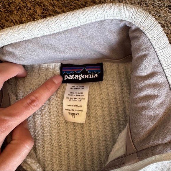 Patagonia Women’s XS 1/2 Zip Better Sweater Fleece Striped Jacket - Picture 3 of 3